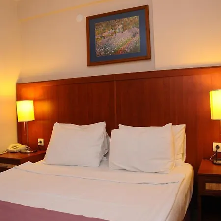 Hotel Elysium