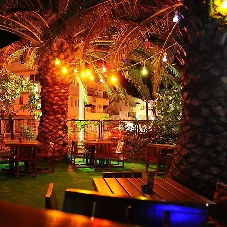 酒店 Elysium 马尔马里斯